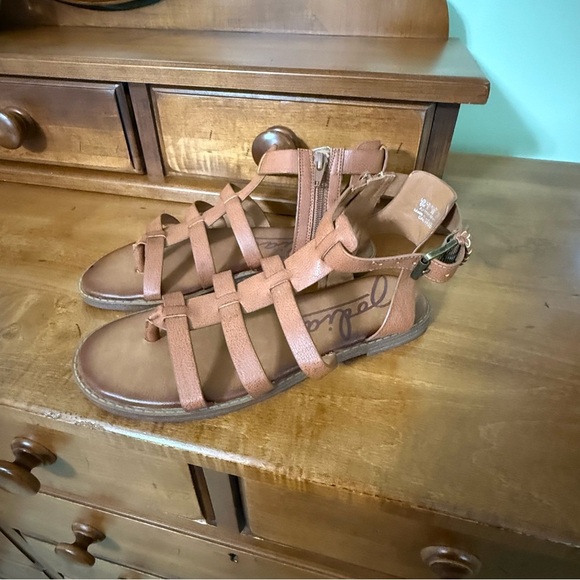 Zodiac brown, leather sandals shoes - Picture 1 of 11